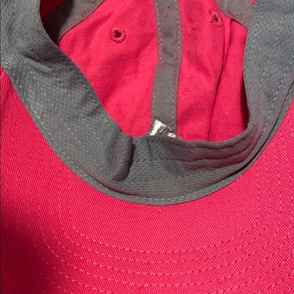 Pink adidas hat - Picture 3 of 3
